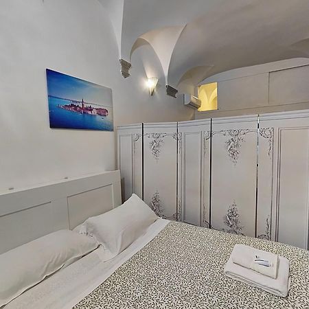 Navona & Castel Sant'Angelo Whole Holiday Apartment Da Pamino & Priscilla 罗马 外观 照片